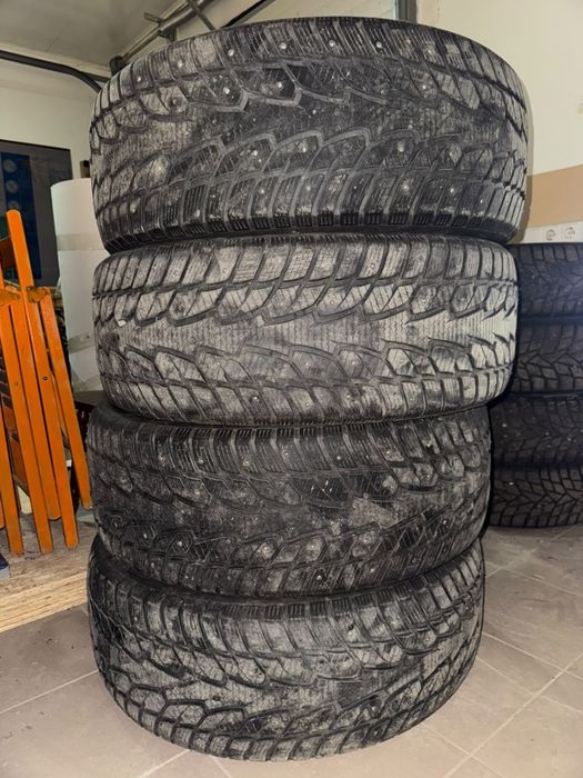 Зимние шины 285/45R/22