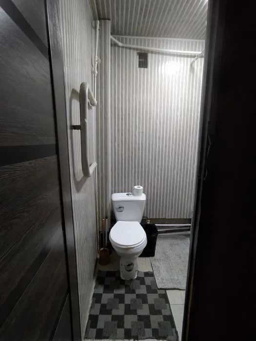 Беруний Хувайдо Махаллада 2 Хонали картира арзон нарxга сотилади !