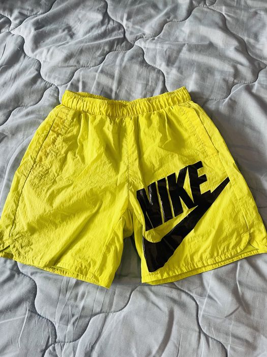 Детски  къси панталонки и бански Nike -всичко по 10 и 20 лева