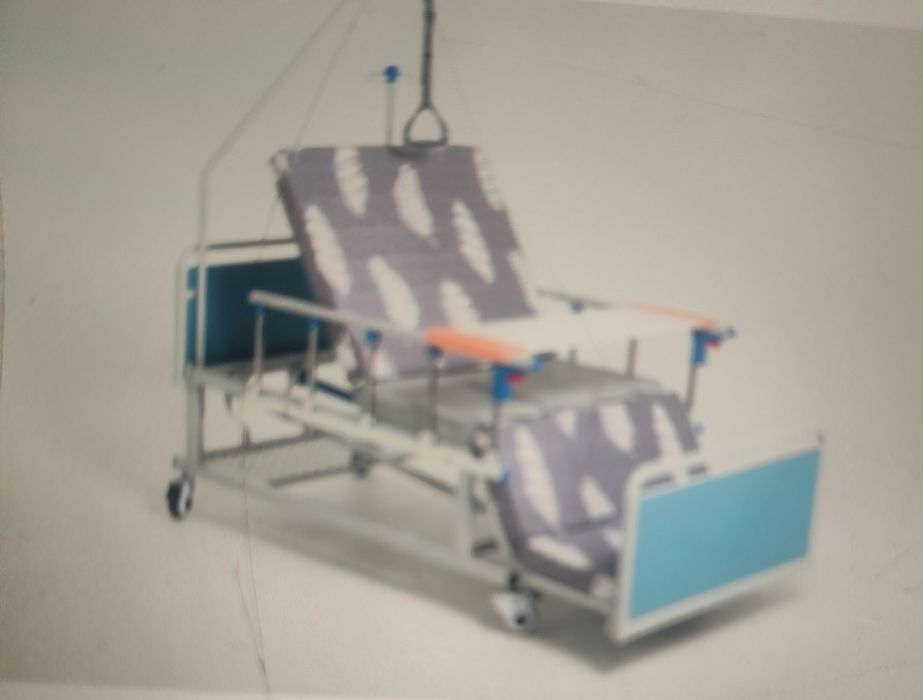 Медицинская кровать