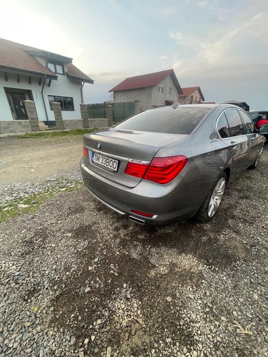 BMW 7 Series 2010 — imagine 5