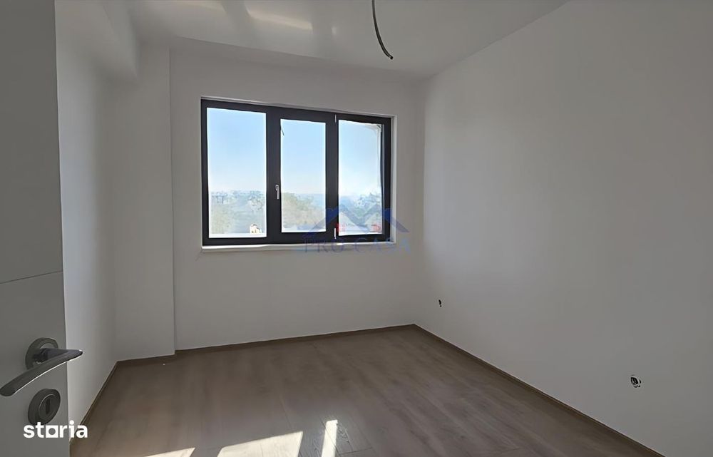 Apartament 3 camere, bloc nou, Cetate — fotografia 3
