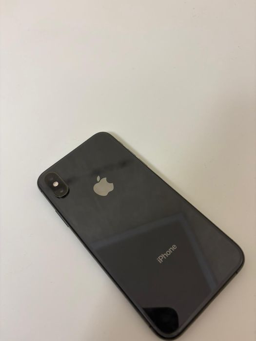 Vând iPhone XS - 64 GB