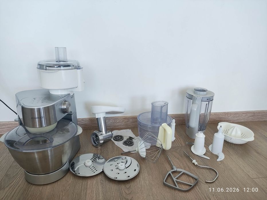 Кухненски робот и машина Kenwood Prospero Silver с много приставки
