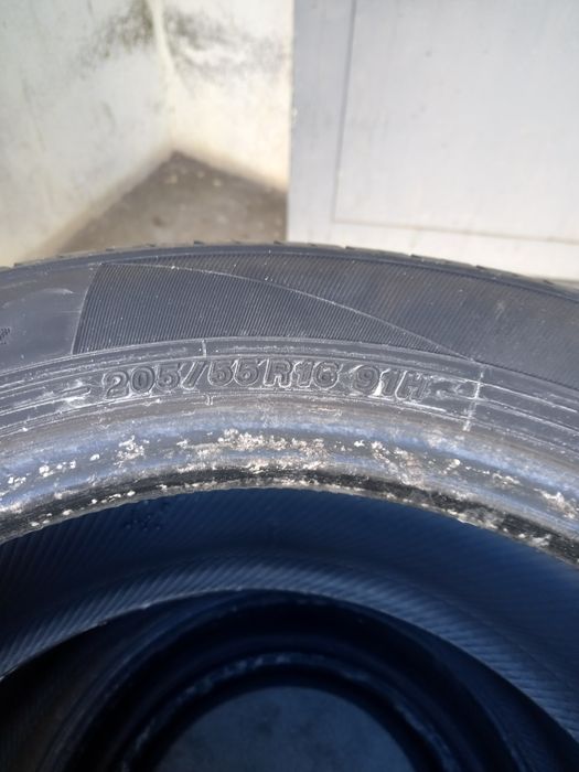 Anvelope vara în stare buna  205 55 16