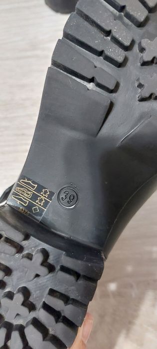 Ботуши марка Minelli