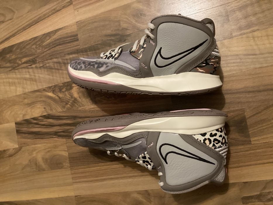 Nike Kyrie 8 infinity