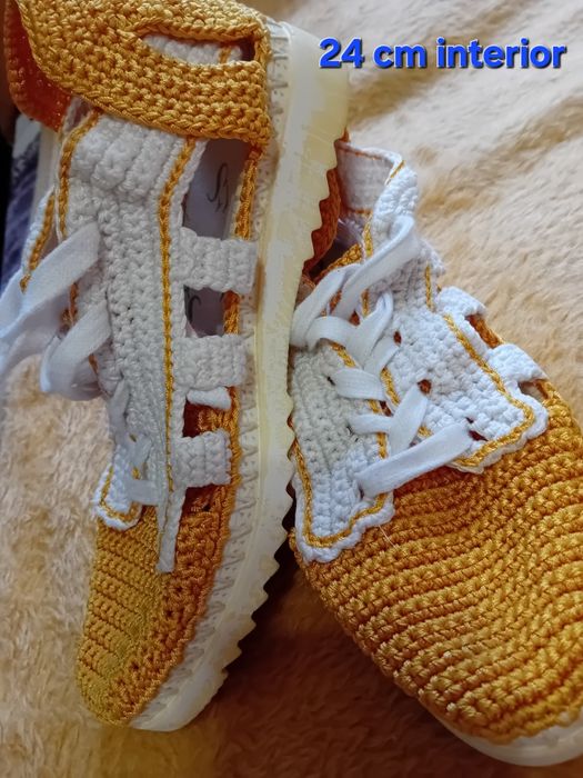 Papuci croșetati