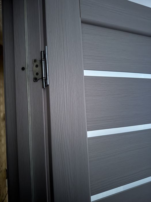 Продам двери межкомнатные для зала