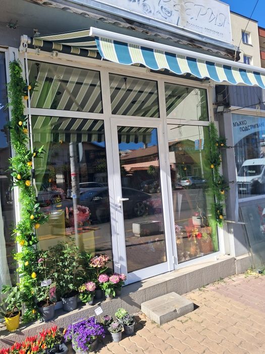 Дава се под наем Магазин в София, Република - 18 кв.м за 2550 € - Снимка #3