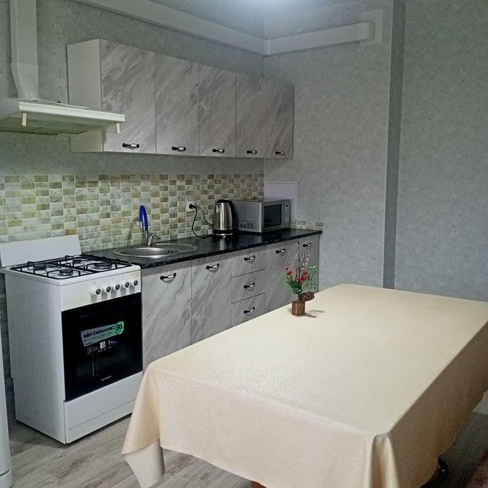 Сдаётся посуточно 2 комнатная мкр. Береке