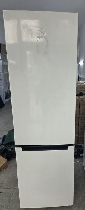 Продам морозильник