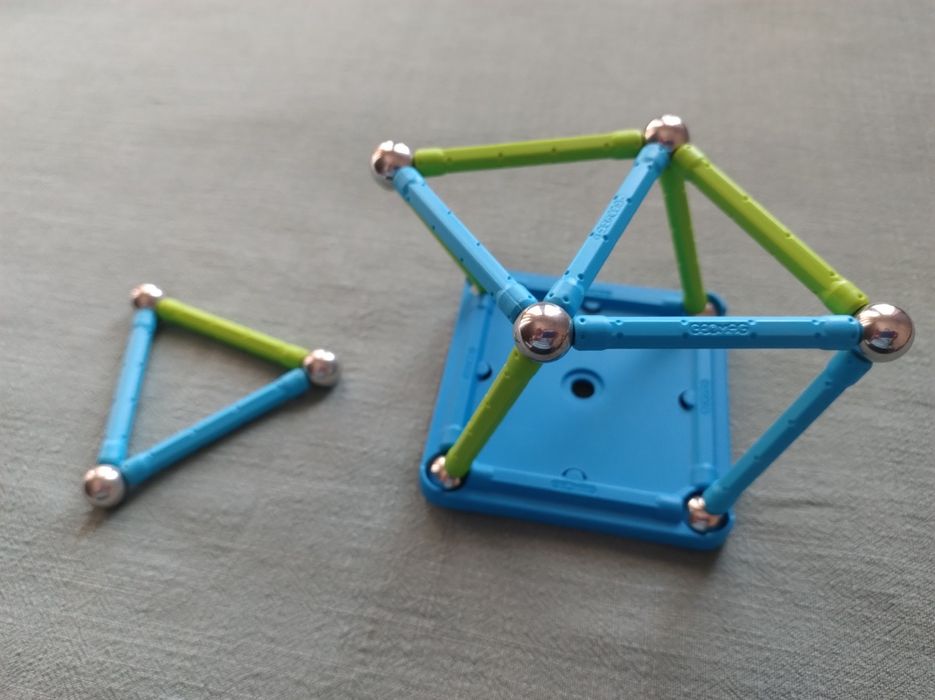 Constructor magnetic Geomag