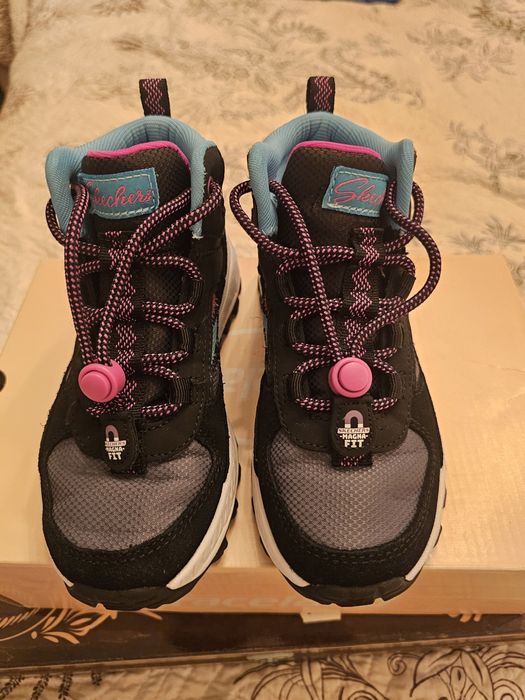 Ghete Skechers fete 31