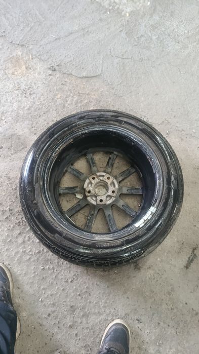 Диск с резиной на ниссан