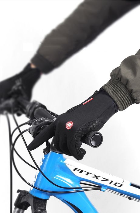 Зимни ръкавици за спорт