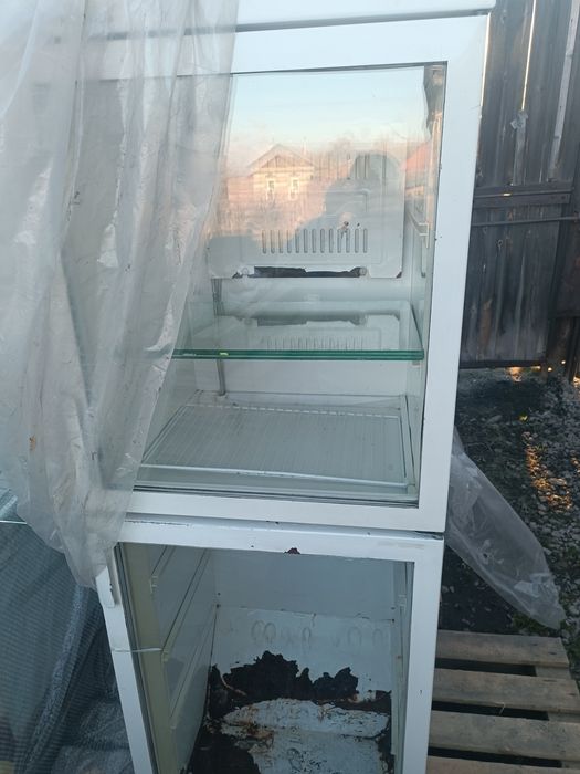 Ветринный холодильник