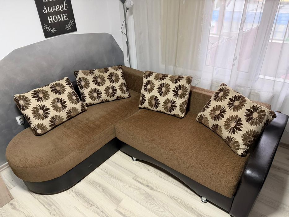 Vand coltar 228x152 mai multe detalii la nr +40 (740) 195 499