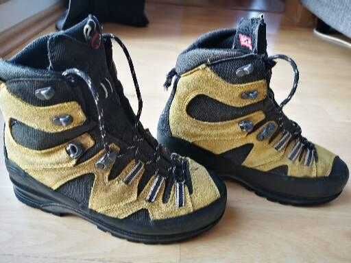 Bocanci (damă, marimea 38) Mammut Cascade GTX/iarnă