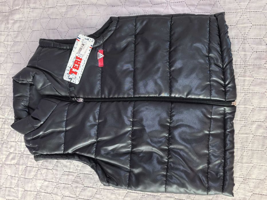 Нов, черен елек шушляк 98 и 104