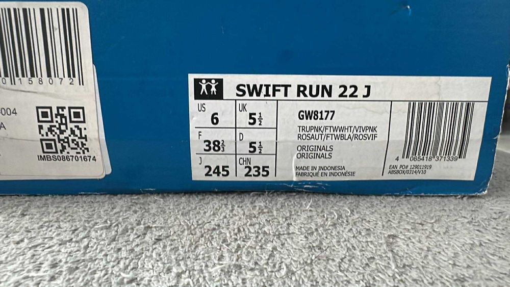 Дамски маратонки Adidas 38 и2/3