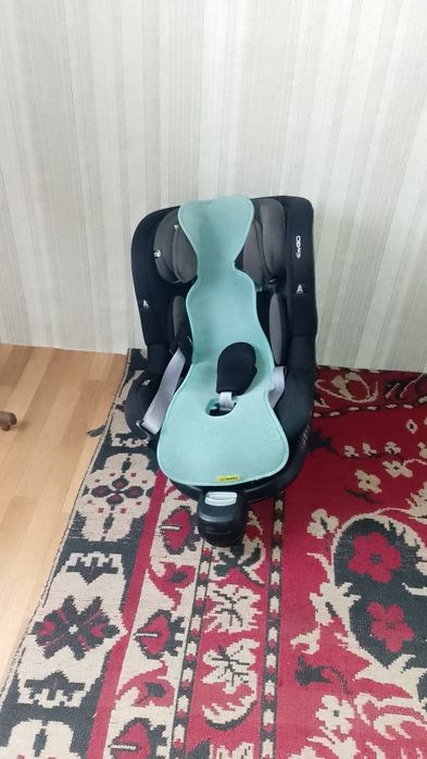 Столче за кола с изофикс захващане