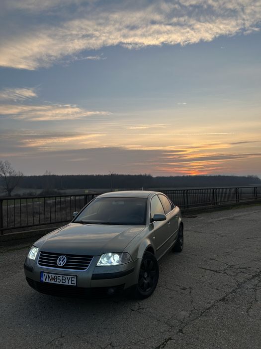 VOLKSWAGEN Passat 2003 — imagine 3