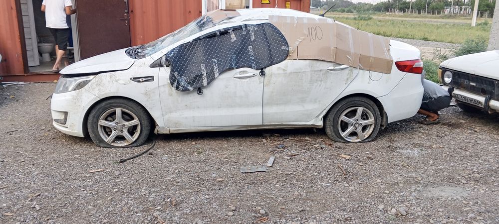 Kia Rio 2014 года механика 1.6