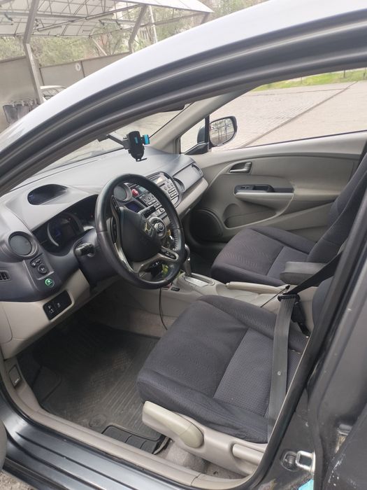 Honda insight 2009  продам