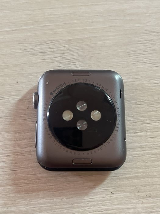 Apple watch 1 серии