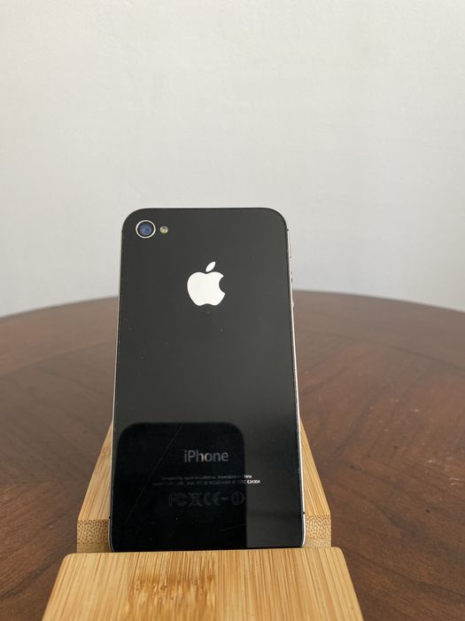 Vând iphone 4s 16 GB