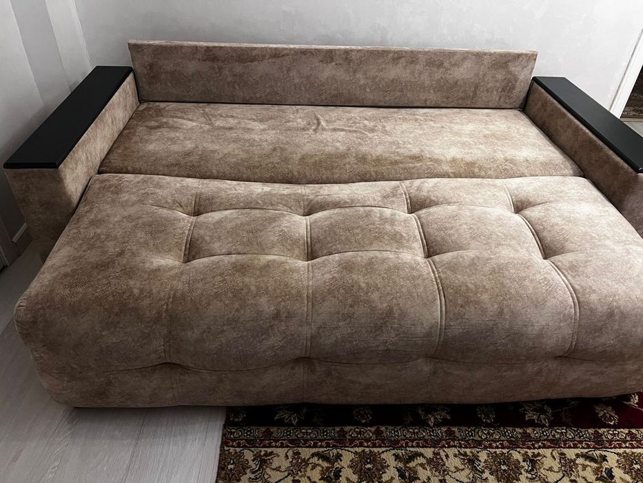 Продам диван в отличном состоянии