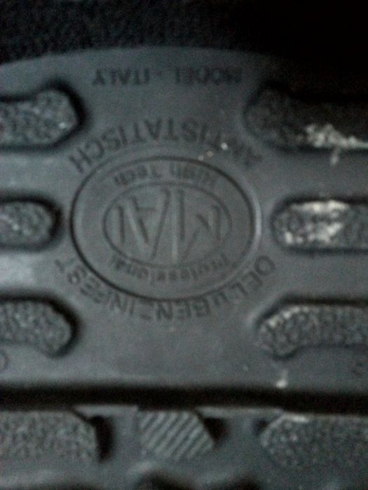 Vand bocanci marimea 46