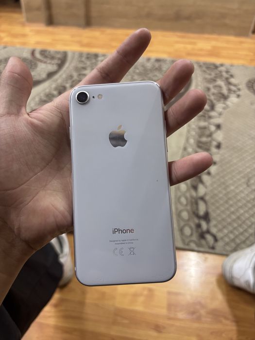 Iphone 8 b/u 64gb 79akb