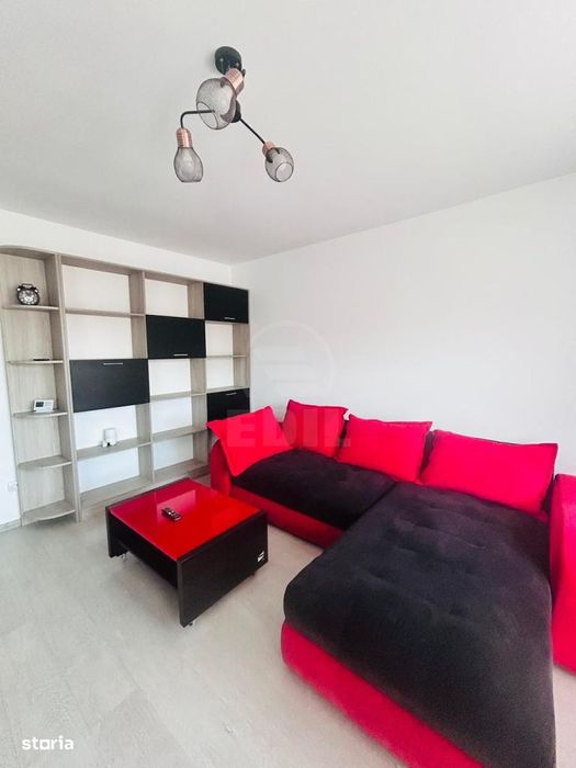 Apartament de 2 camere, semidecomadat, zona Teilor