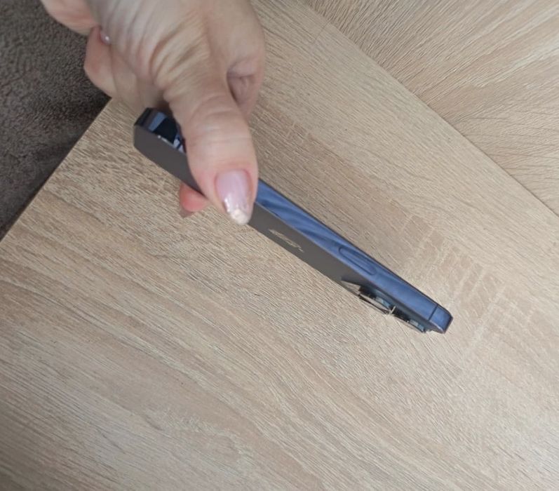 Срочно продам iPhone 14 Pro