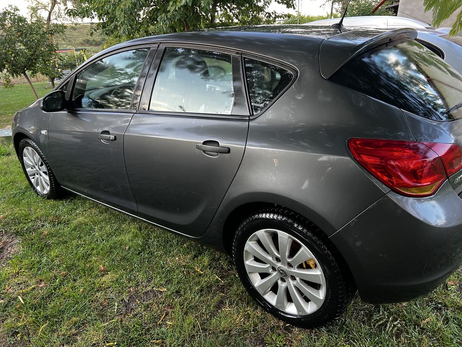 Vand opel astra j 2010 1.7 D