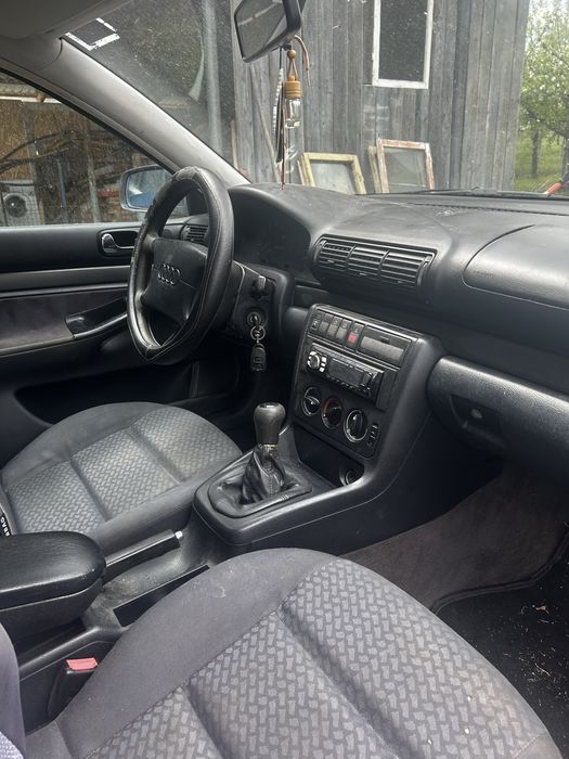 Vand audi A4 1.6 benzina