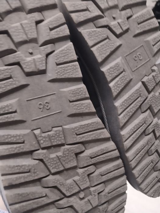 Продам сапоги на девочку