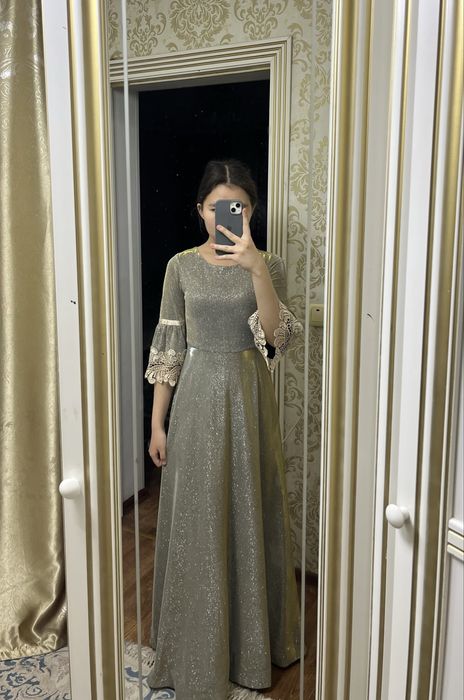 Шикарное вечернее платье в пол