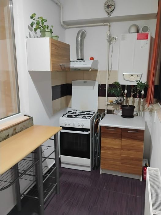 Inchiriez studio Militari Residence