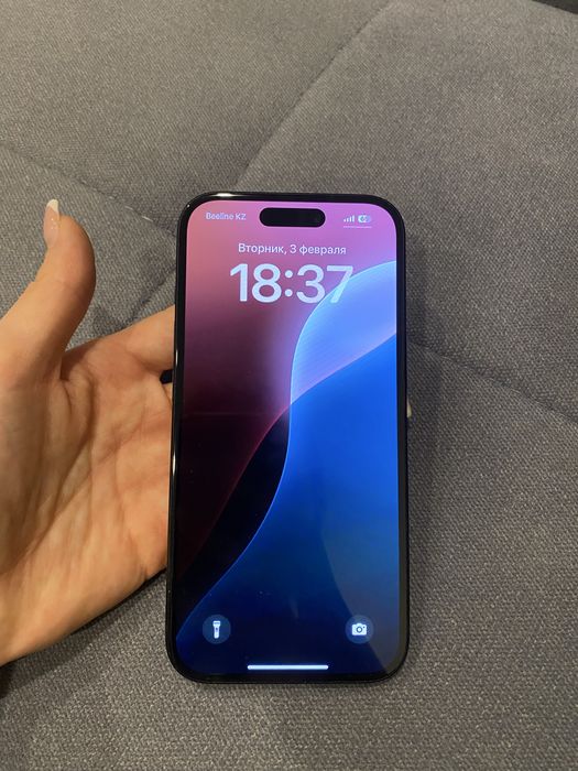 Продам iPhone 15