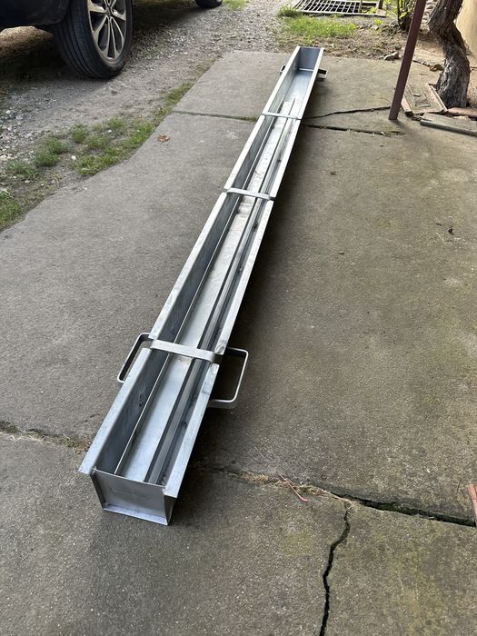 Matrita stâlp gard cu placi de beton