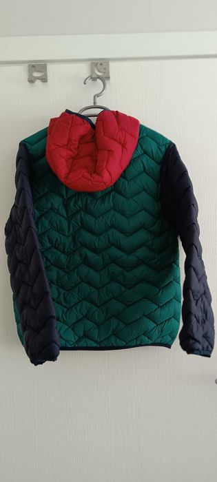 Олекотено яке Benetton