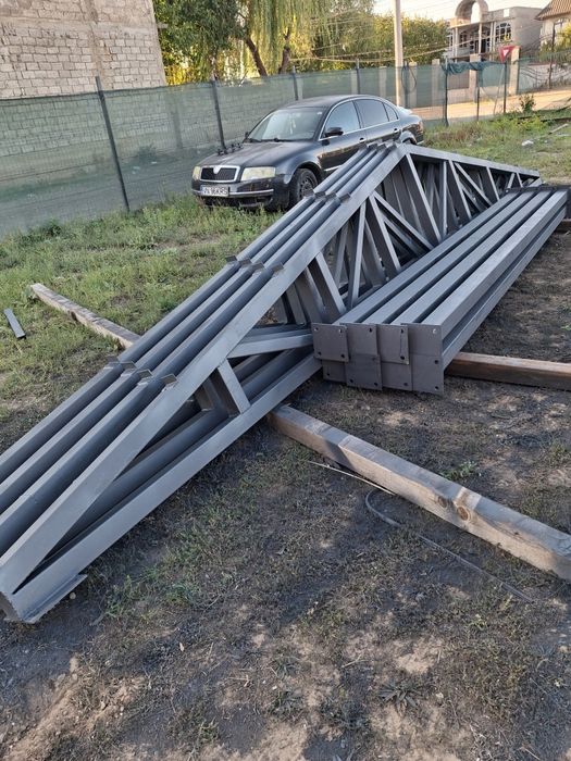 Vând structura metalica 8x15x4