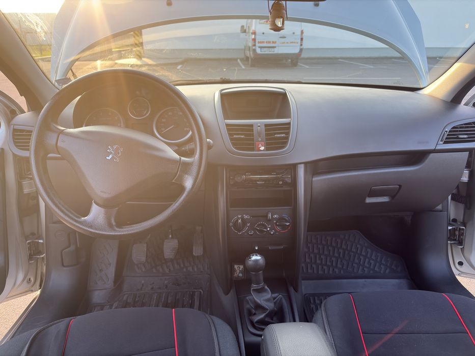 Peugeot 207 1.4L 75hp