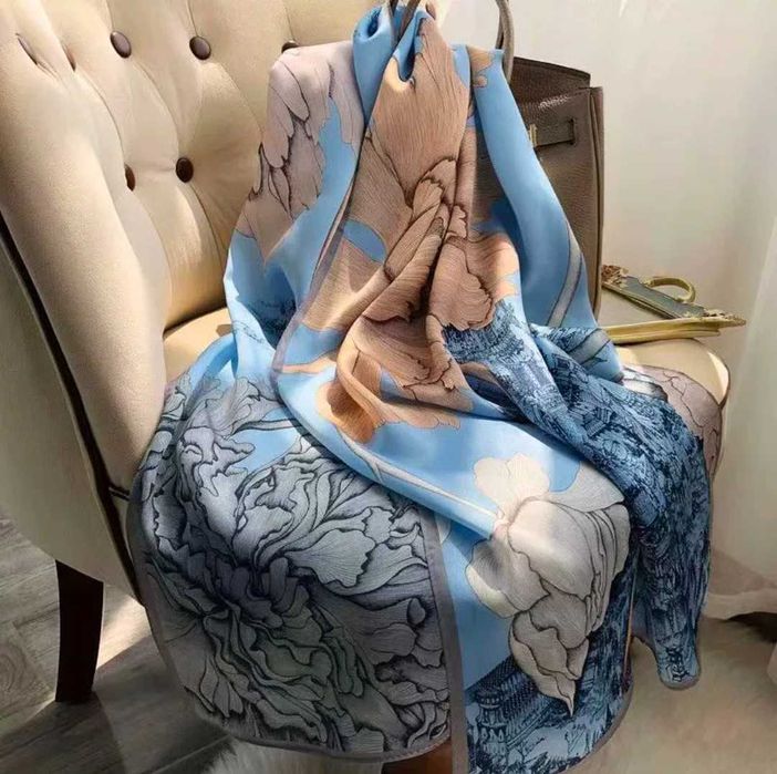 Продам платки 90х90см