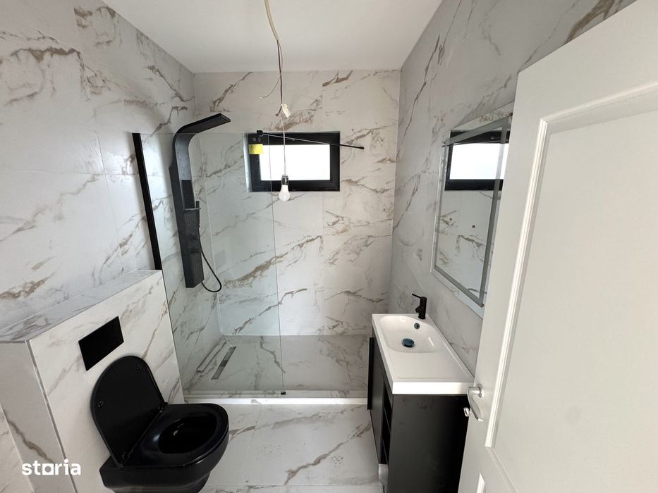 Miroslava centru! 540 mp teren! Family Market! Casa 4 camere 2 bai!