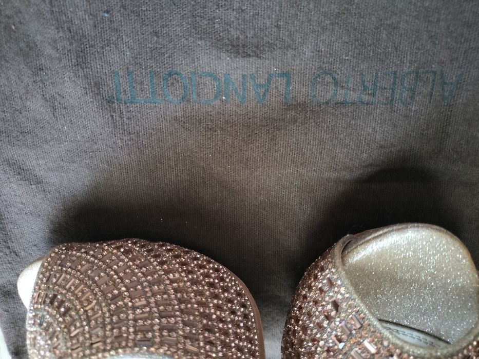 Sandale  damă elegante 37-38 ,noi in cutie