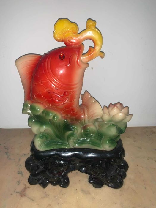 Statuie cu tenta chinezeasca dragon